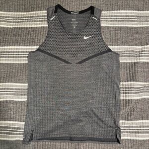 Nike Men's Dri-FIT ADV TechKnit Ultra Tank Top Size Medium